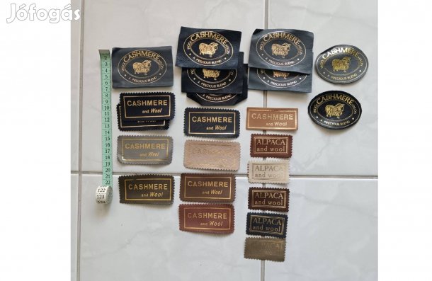 Ruha valódi bőr címke gyűjtemény,puha finom bőr! retro,szett ár,szuper