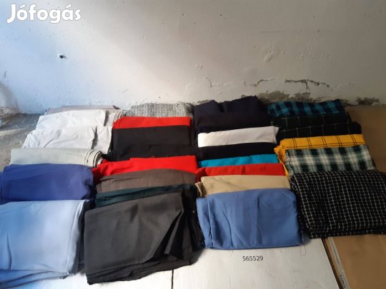 Ruhaanyag különböző méretben