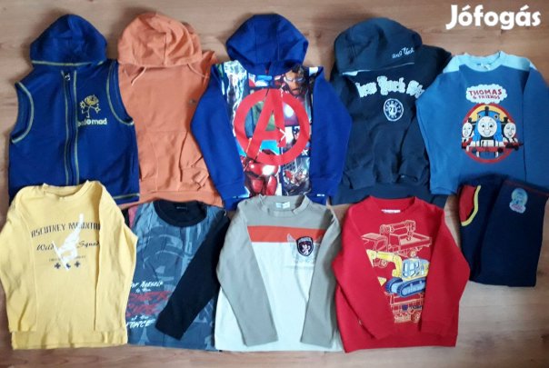 Ruhacsomag 7-8 éves kisfiúra