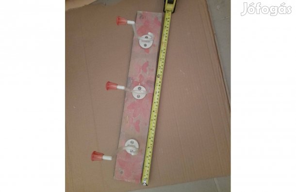 Ruhafogas dekupázsolt