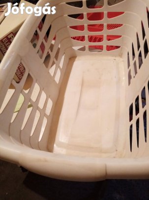 Ruháskosár eladó