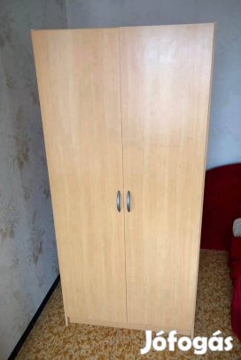 Ruhásszekrény házhozszállítással Budapesten 