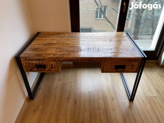 Rusztikus, tömörfa íróasztal