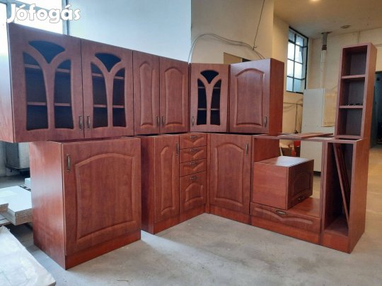 Rusztikus calvados konyhabútor (AO158)