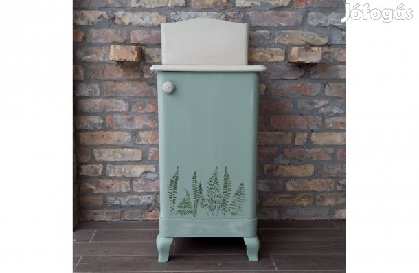 Rusztikus komód, kis szekrény, éjjeliszekrény
