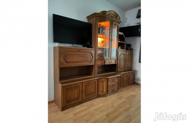 Rusztikus tölgyfa szekrény