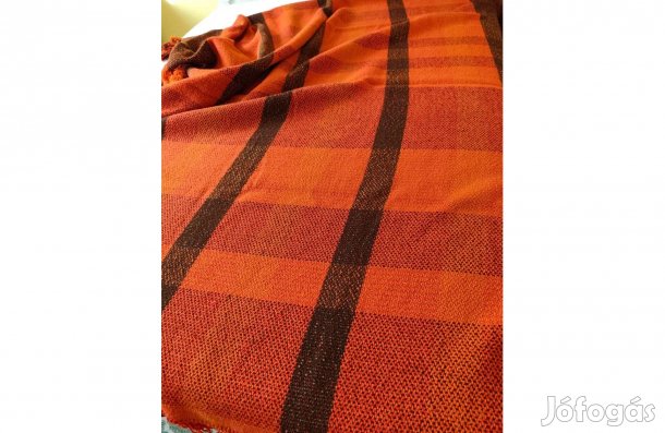 Rusztikus vörös-fekete ágytakaró