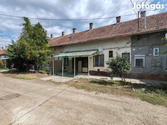 SARKADON társasházi LAKÁS GARÁZZSAL a Cukorgyári soron ELADÓ