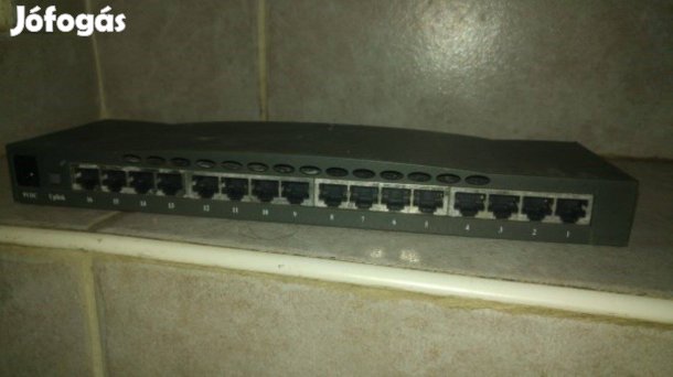 SMC EZ6516TX 16-Port 10/100Mbps switch