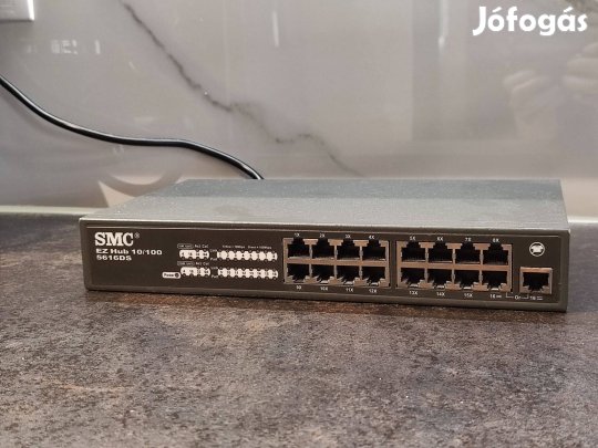 SMC EZ Hub 10/100 (5616DS) 16 portos Ethernet Switch / Elosztó