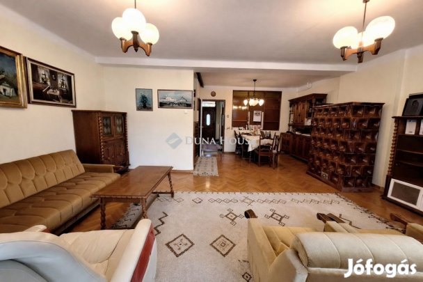 SORHÁZI INGATLAN NYUGODT KÖRNYEZETBEN