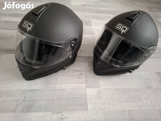 SQ zárt napszemüveges sisakok S és XL-es méretben eladó!