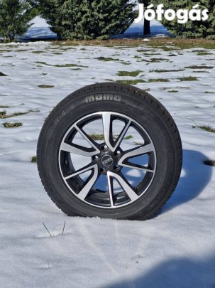 SUV Pole W-4 Prémium Téli gumi Nissan X-Trail felnivel- 4db