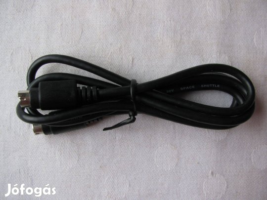 S-VHS ,7 pólusú kábel, dugókkal