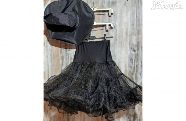 S-es Boszorkány jelmez