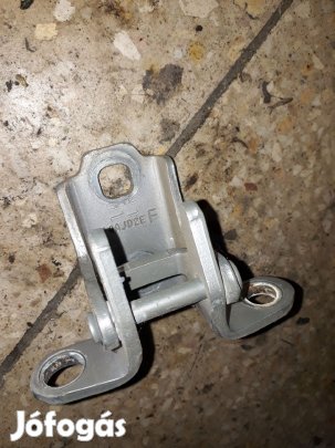 Saab 9-3 Jobb Első Alsó Ajtózsanér