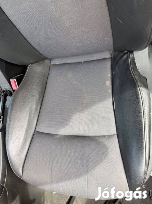 Saab 9.3 SS Fekete Bőr-szövet ülesszett, nem fűthető