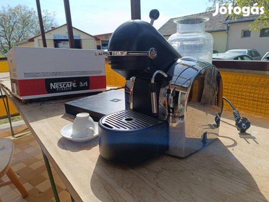 Saeco Nespresso kapszulás kávéfőző kiegészítőkkel (zozizo)
