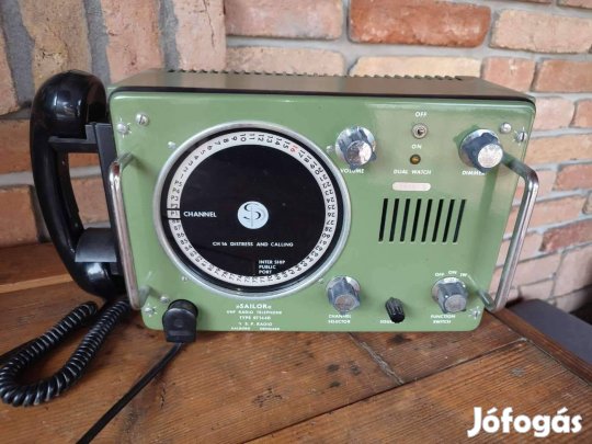 Sailor RT144A VHF rádio telefon marine katonai tengerészeti