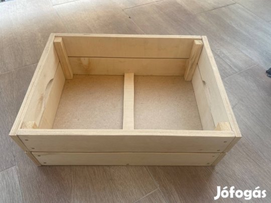 Saját készítésű fa láda