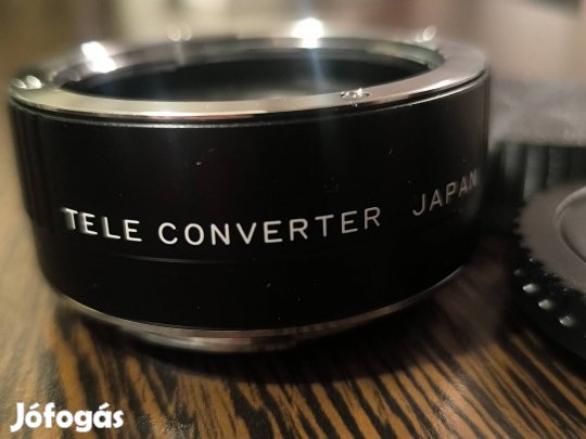 Sakar 2X converter /Canon EOS