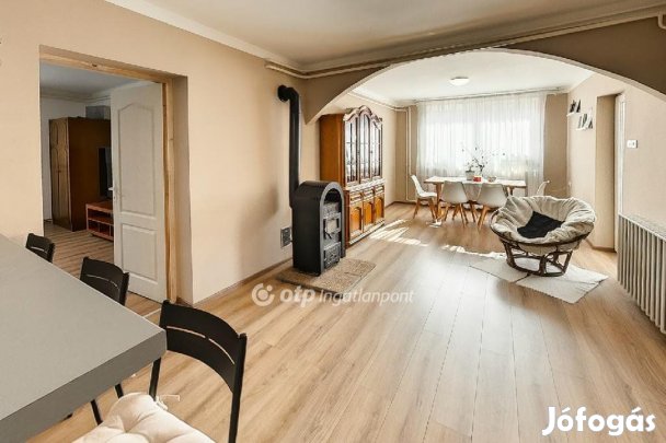 Salgótarjáni 105 nm-es ház eladó