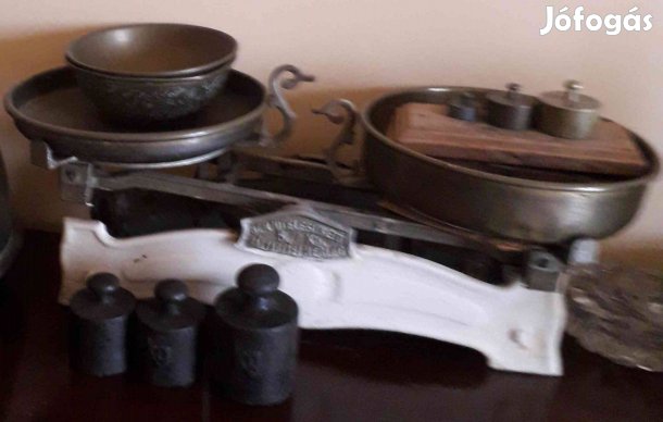 Salgótarjáni tolósúlyos öntöttvas konyhai mérleg