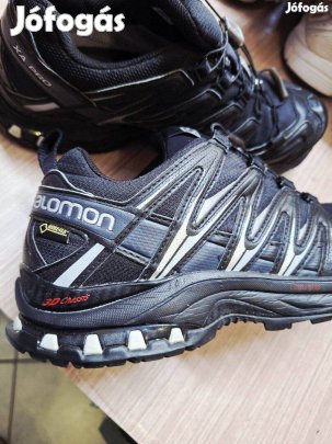 Salomon 40-es ferfi turacipő