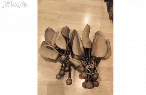 Sámfák, összesn 8 pár fa és rugós sámfa, 20. század 2. fele