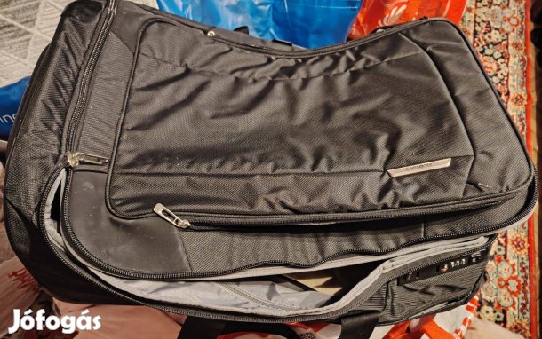 Samsonite bőrönd számzárral gurulós