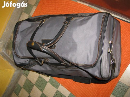 Samsonite utazótáska 62x63 minőségi impregnált bőrrel kézi válltáska