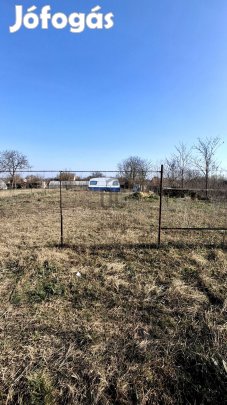 Sámsonkerti építési telek jutányos áron!