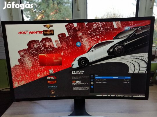 Samsung 32" Hajlított Full HD LED Monitor