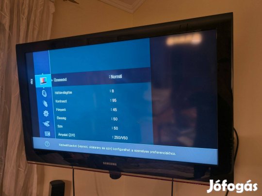 Samsung 40" LCD TV (102 cm)