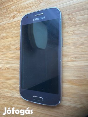 Samsung ACE4 mobiltelefon