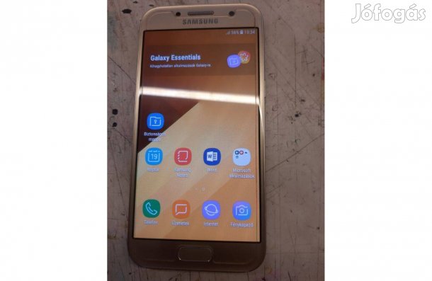 Samsung Galaxy A3-2017 Független okostelefon