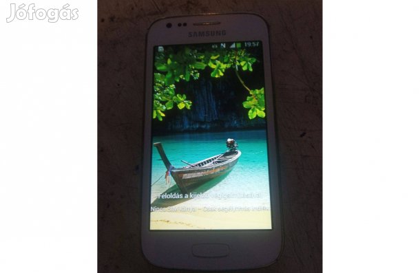 Samsung Galaxy ACE3 Telekomos mobiltelefon