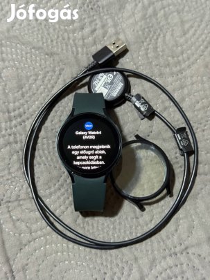 Samsung Galaxy Watch4 Okosóra, 44 mm Zöld