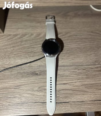 Samsung Galaxy Watch 4 Classic okosóra
