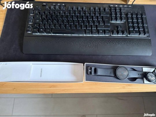 Samsung Galaxy Watch 4 Kártyafüggetlen, 12 hó garancia