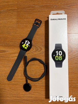 Samsung Galaxy Watch 5 okosóra, 46mm