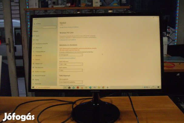 Samsung S24F354FHU Monitor 24" FHD! Akcióó!