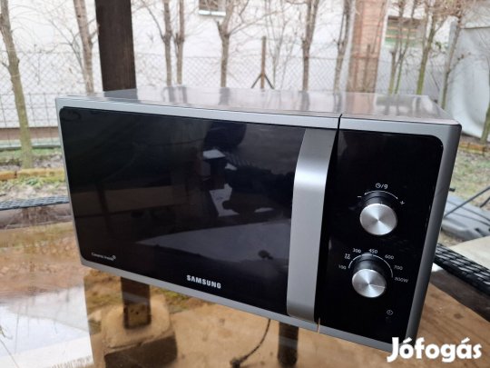 Samsung digitális, ezüst színű mikrohullámú sütő