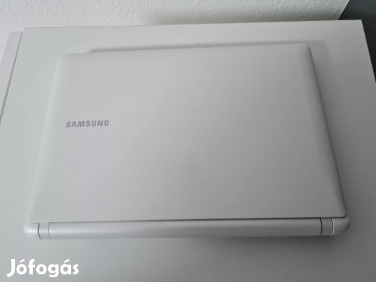 Samsung laptop (BA68-05788A 10)