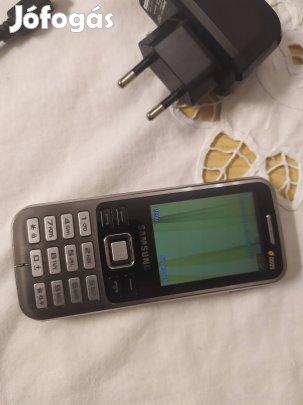 Samsung retro mobiltelefon, kettő kártyahelyes