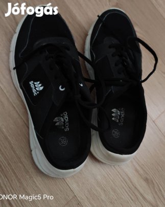 Sandic női sportcipő 39