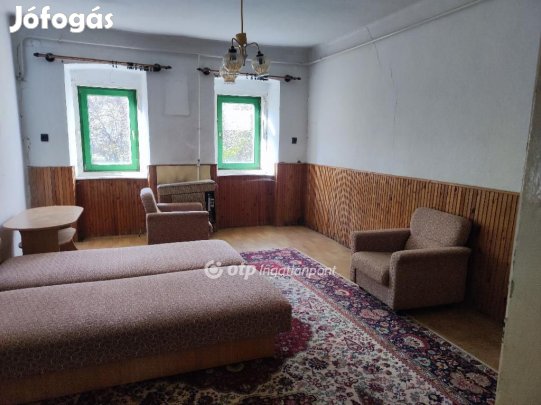 Sándorfalvai eladó 84 nm-es ház