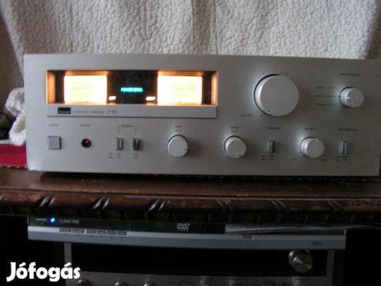 Sansui A 40 integralt sztereó erősítő. 2 x 25 watt