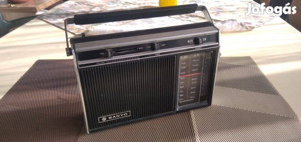 Sanyo RP 5310 retro rádió
