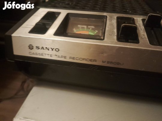 Sanyo kazettás mono lejátszó és felvevő 